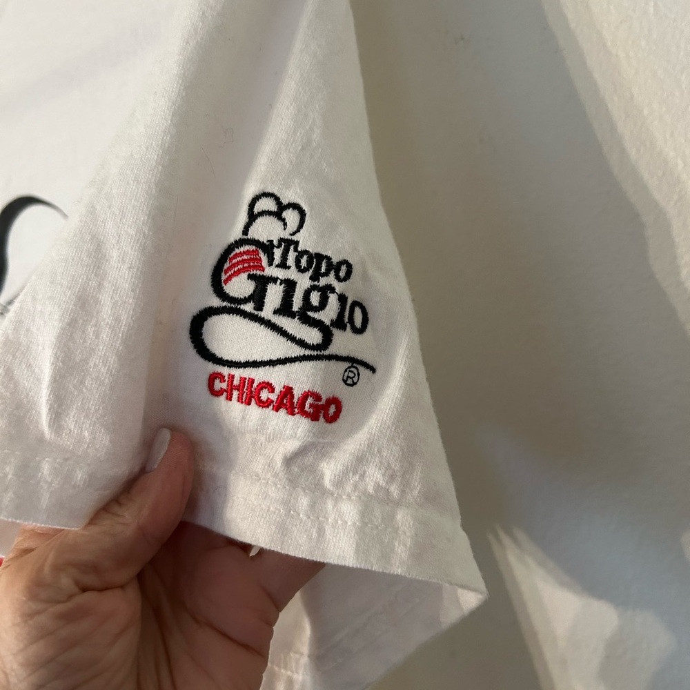 Vintage Topo Gigio Ristorante Chicago. White and Red T-Shirt. Medium - Picture 3 of 5